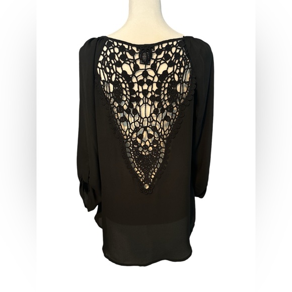 Stoosh Lace Blouse - Picture 7 of 8